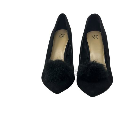 New York & Co black faux suede pompom pump heels shoes size 10 - Picture 16 of 16